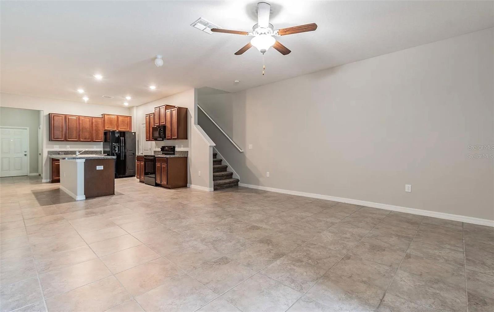 Image 4 of 8 For 10625 Lake Montauk Drive