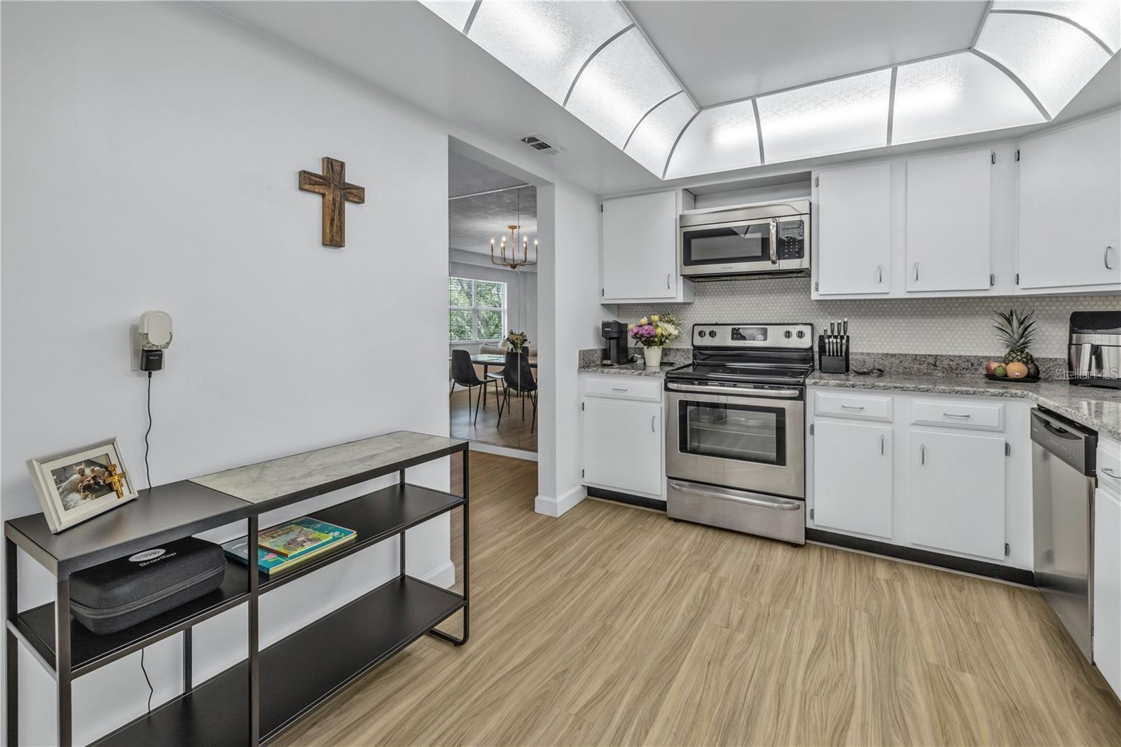 Image 9 of 25 For 4651 1st Street Ne 309