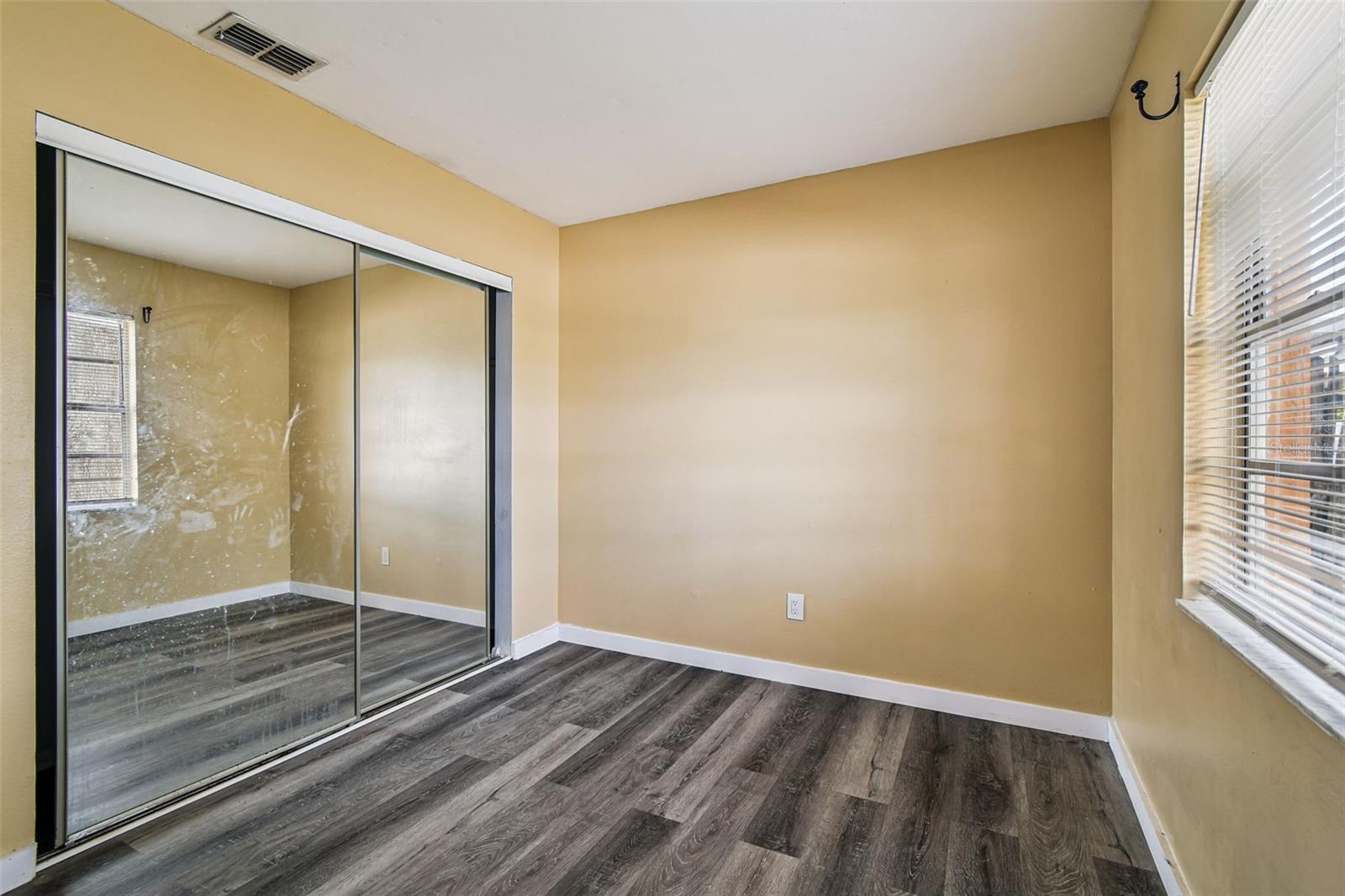 Image 11 of 50 For 10930 Brightside Drive
