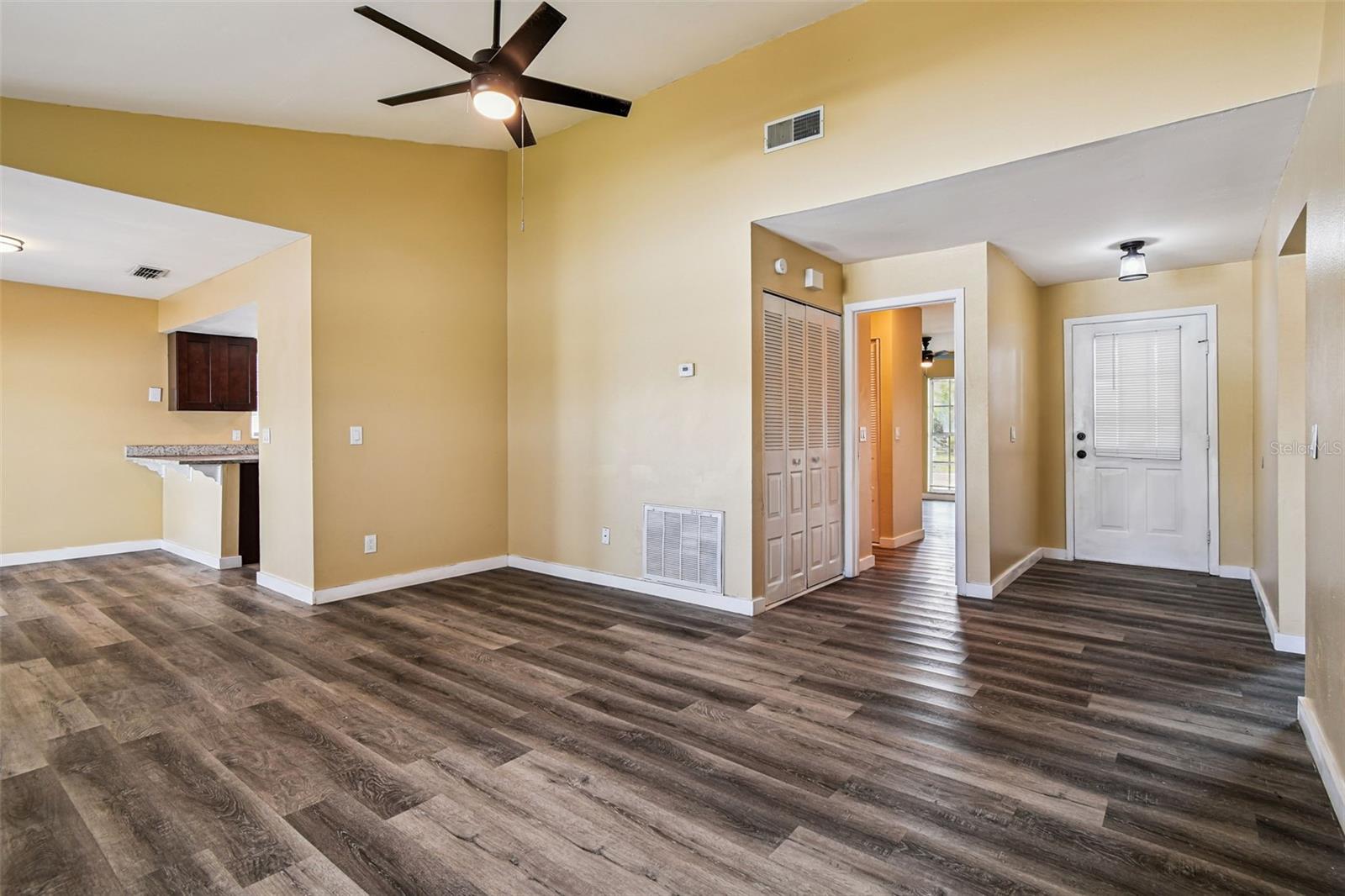 Image 16 of 50 For 10930 Brightside Drive