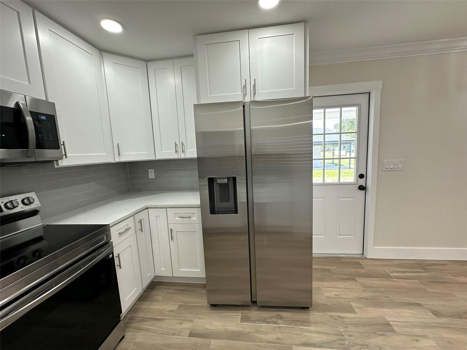 Image 17 of 39 For 6013 Fortune Place 6013