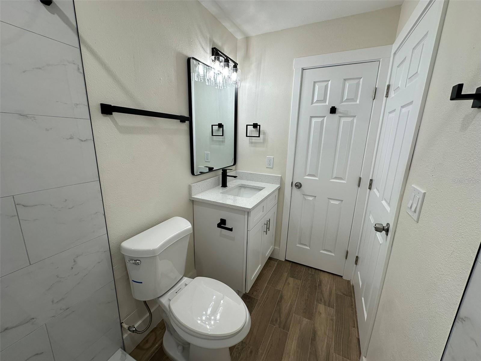 Image 29 of 39 For 6013 Fortune Place 6013