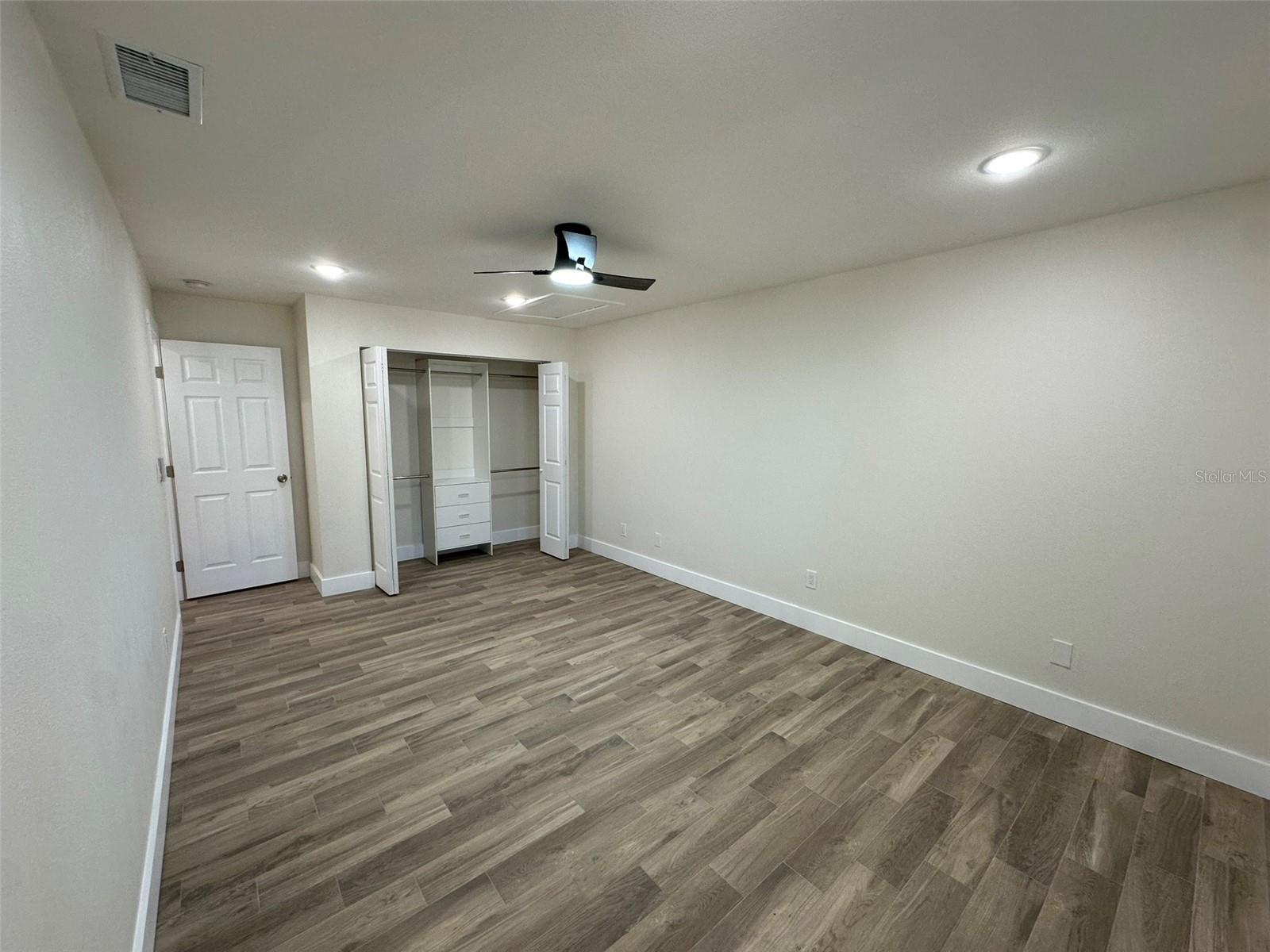 Image 30 of 39 For 6013 Fortune Place 6013