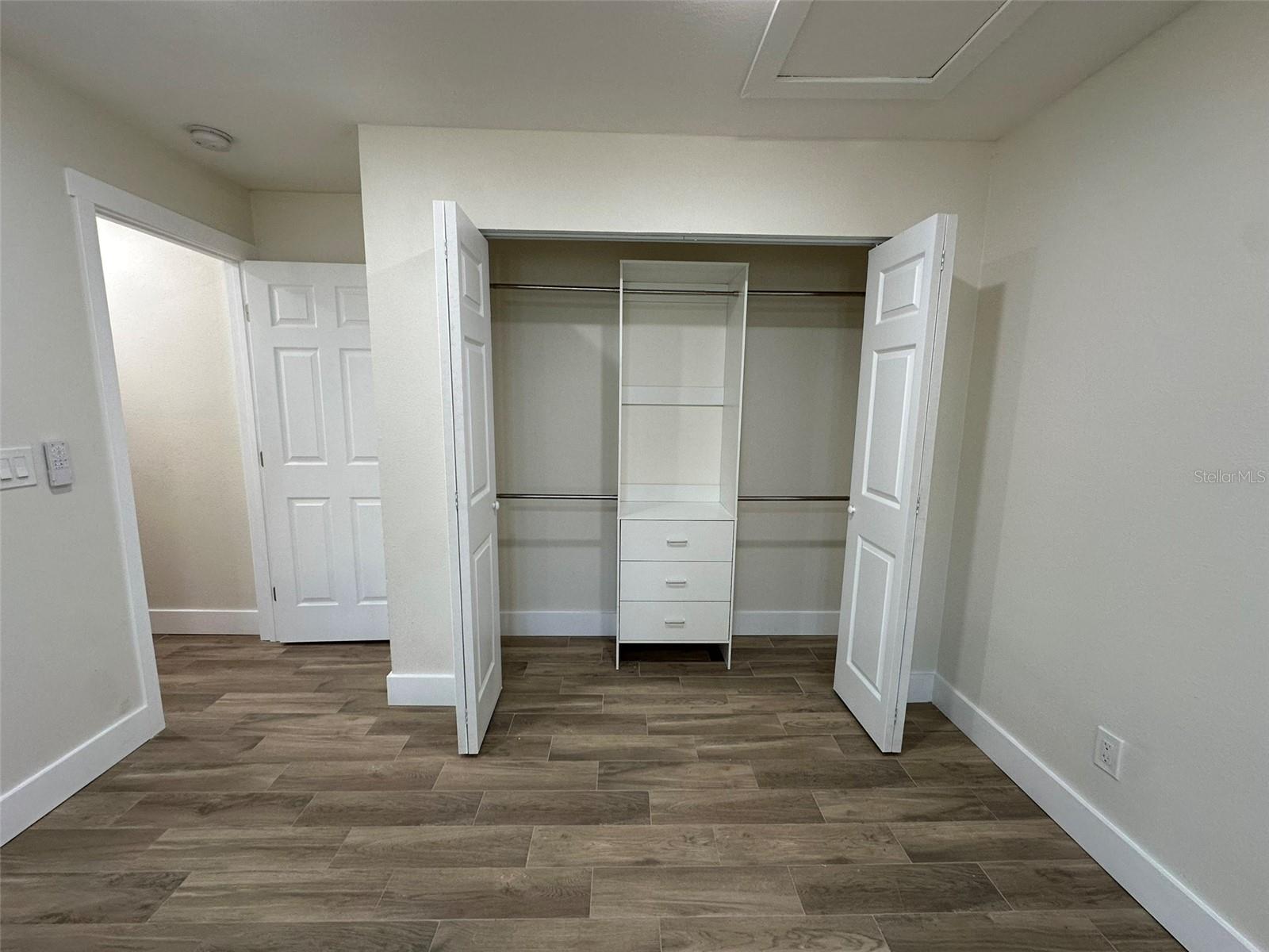 Image 31 of 39 For 6013 Fortune Place 6013