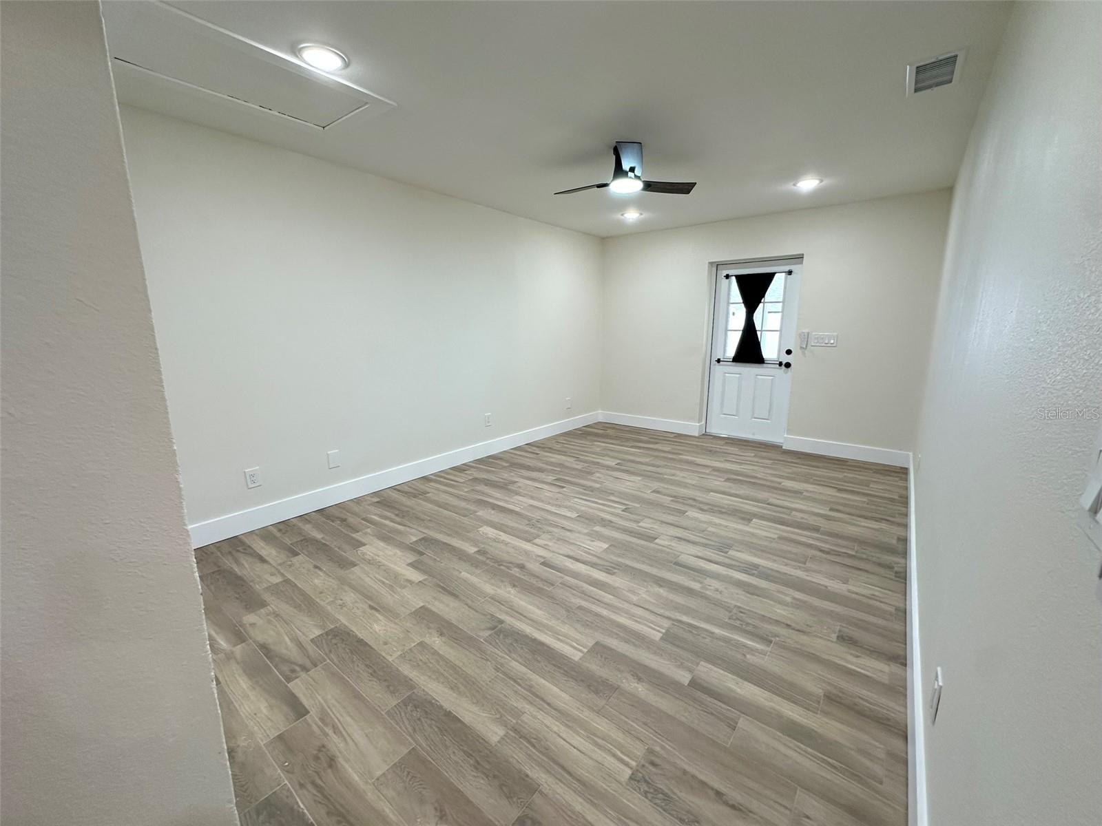Image 34 of 39 For 6013 Fortune Place 6013