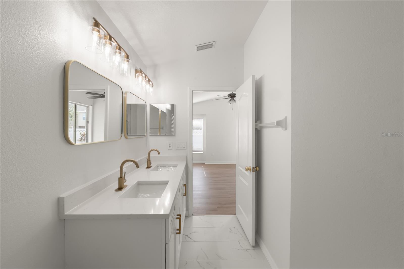 Image 27 of 30 For 508 Delwood Breck Street