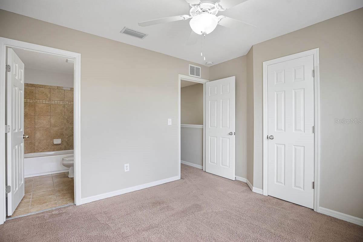 Image 17 of 31 For 15960 Fishhawk View Drive