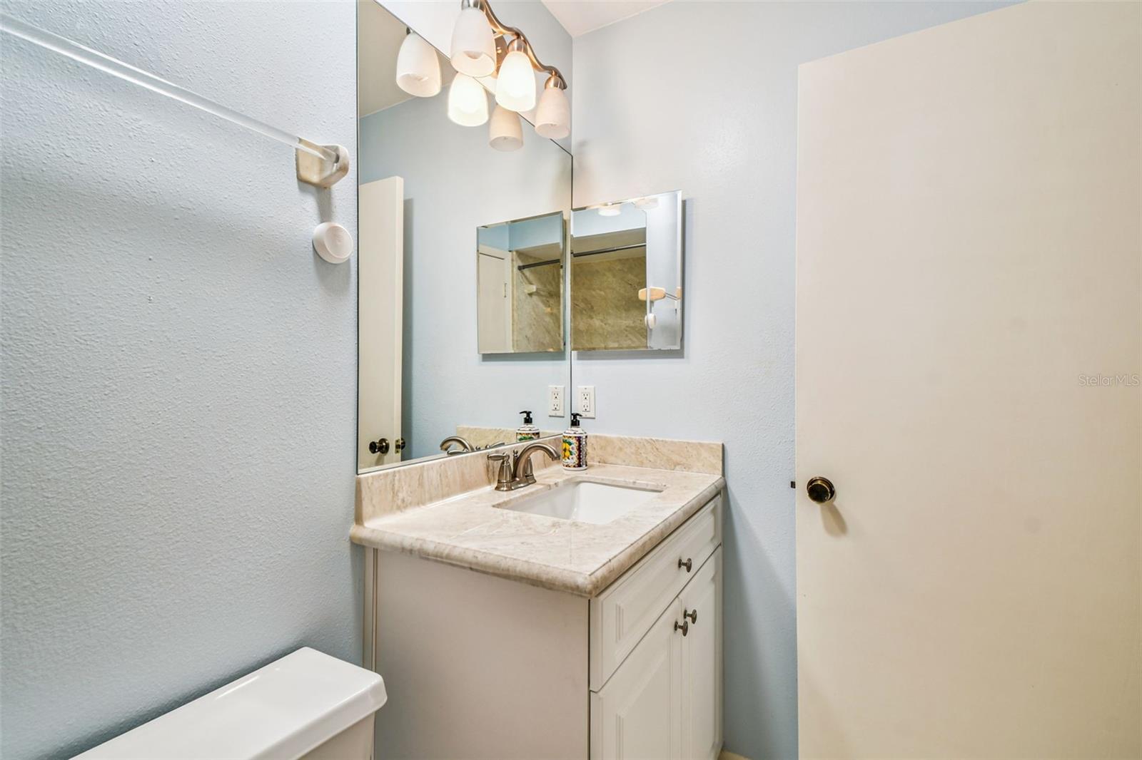 Image 31 of 46 For 1200 Tarpon Woods Blvd  Q-8