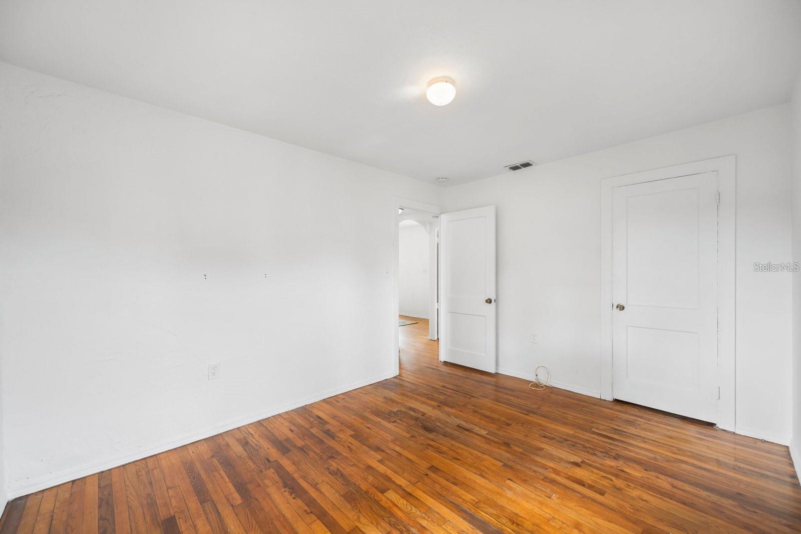 Image 11 of 19 For 2136 23rd Avenue N