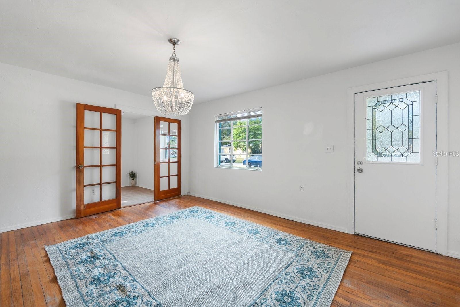 Image 3 of 19 For 2136 23rd Avenue N