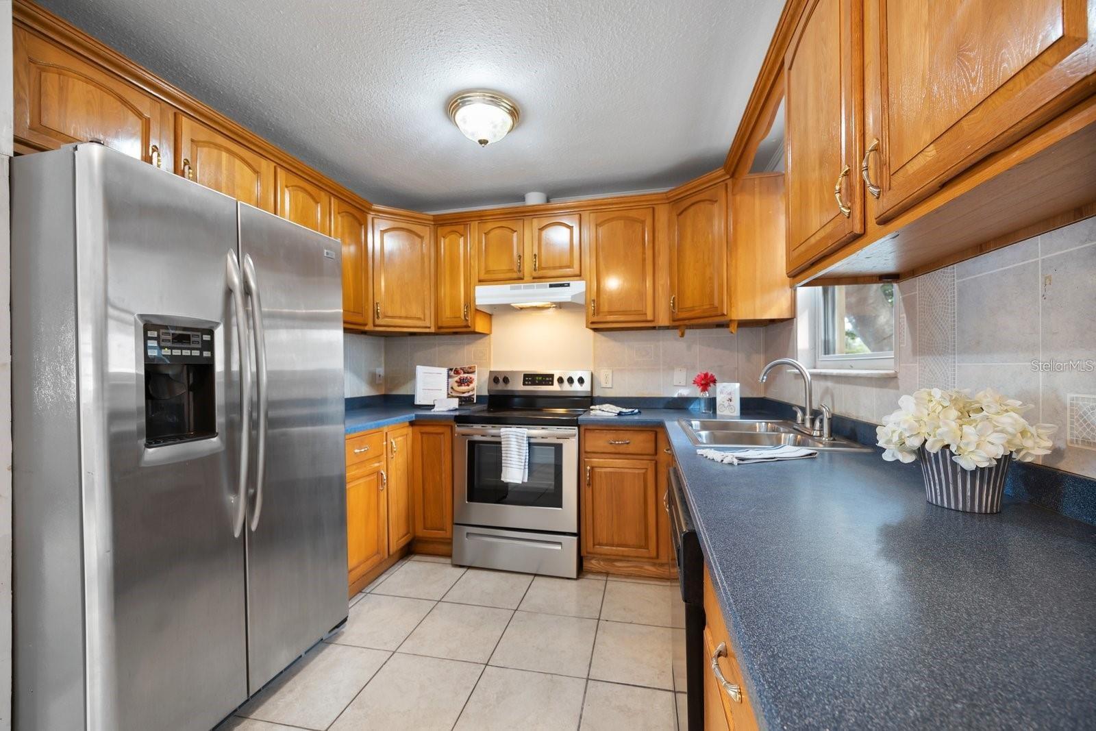 Image 8 of 19 For 2136 23rd Avenue N