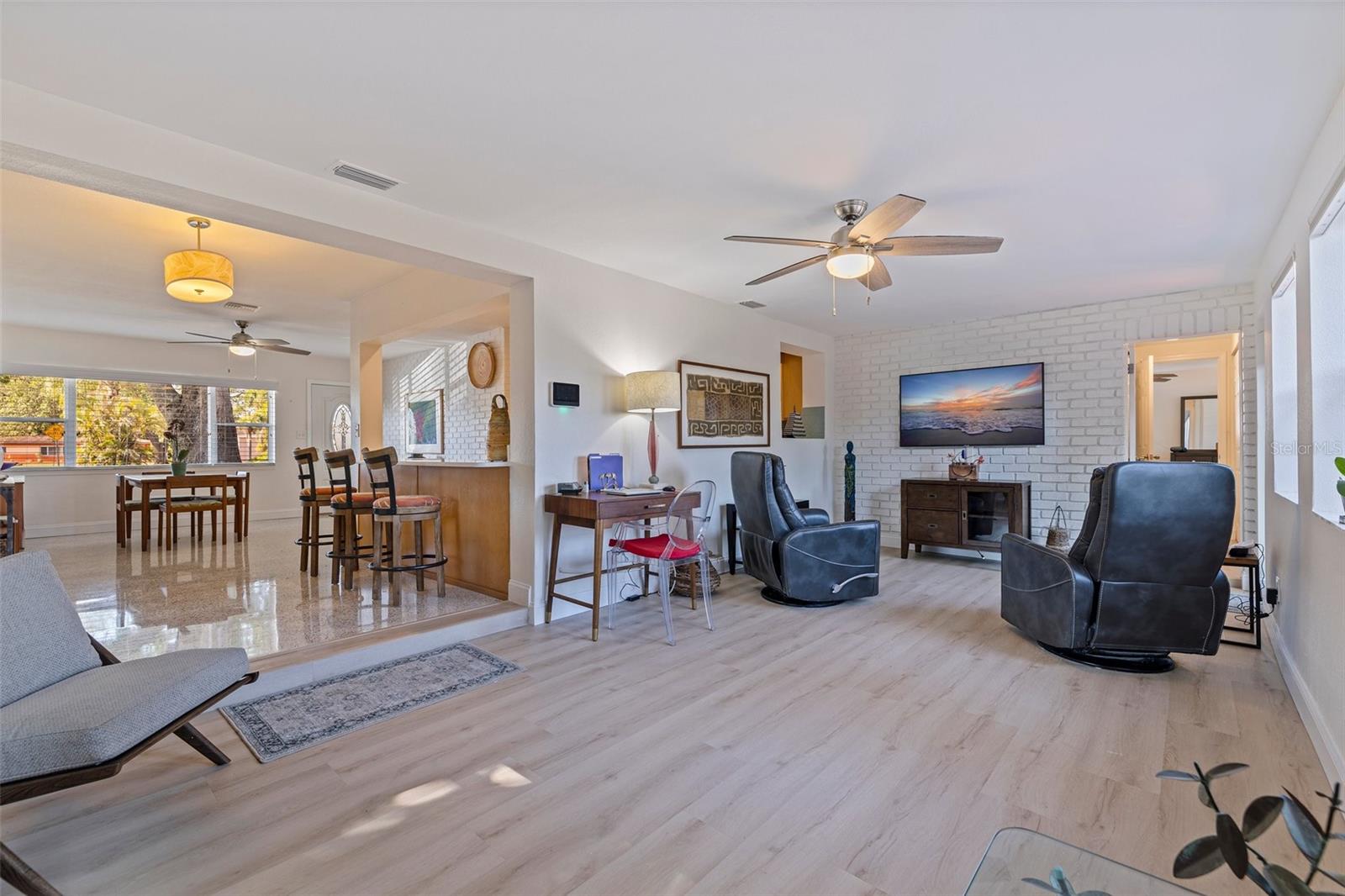 Image 13 of 32 For 725 85th Avenue N