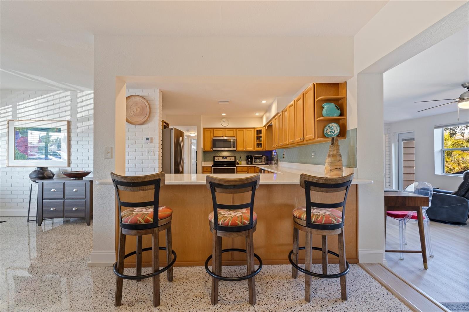 Image 7 of 32 For 725 85th Avenue N