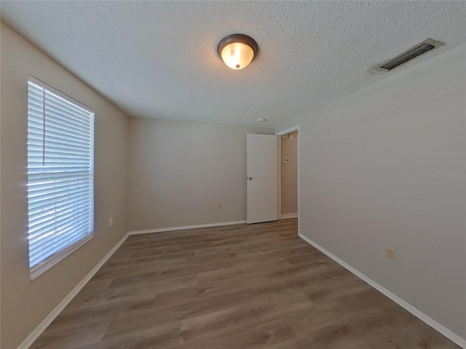 Image 12 of 16 For 6521 Bonnie Bay Circle N