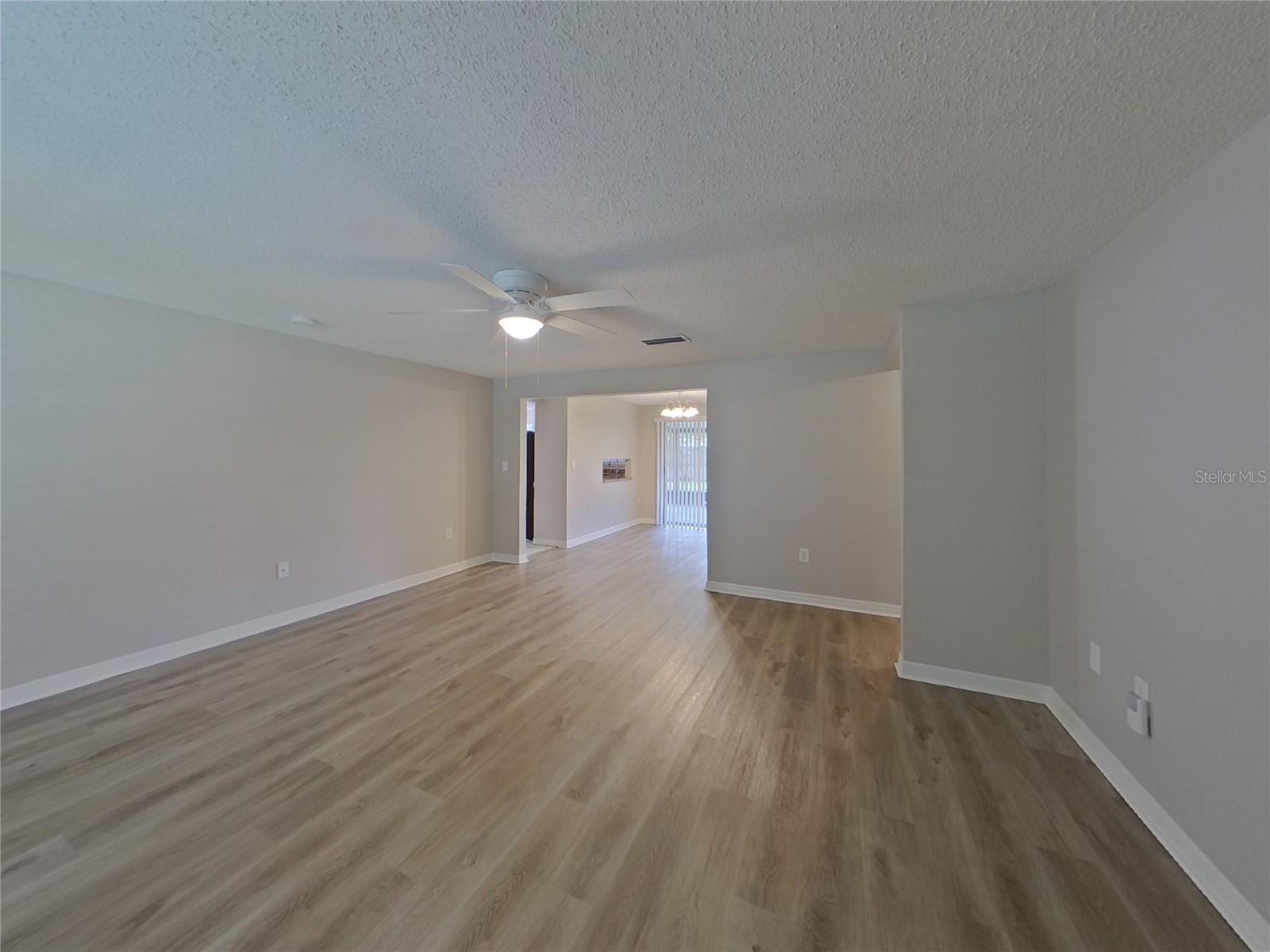 Image 3 of 16 For 6521 Bonnie Bay Circle N