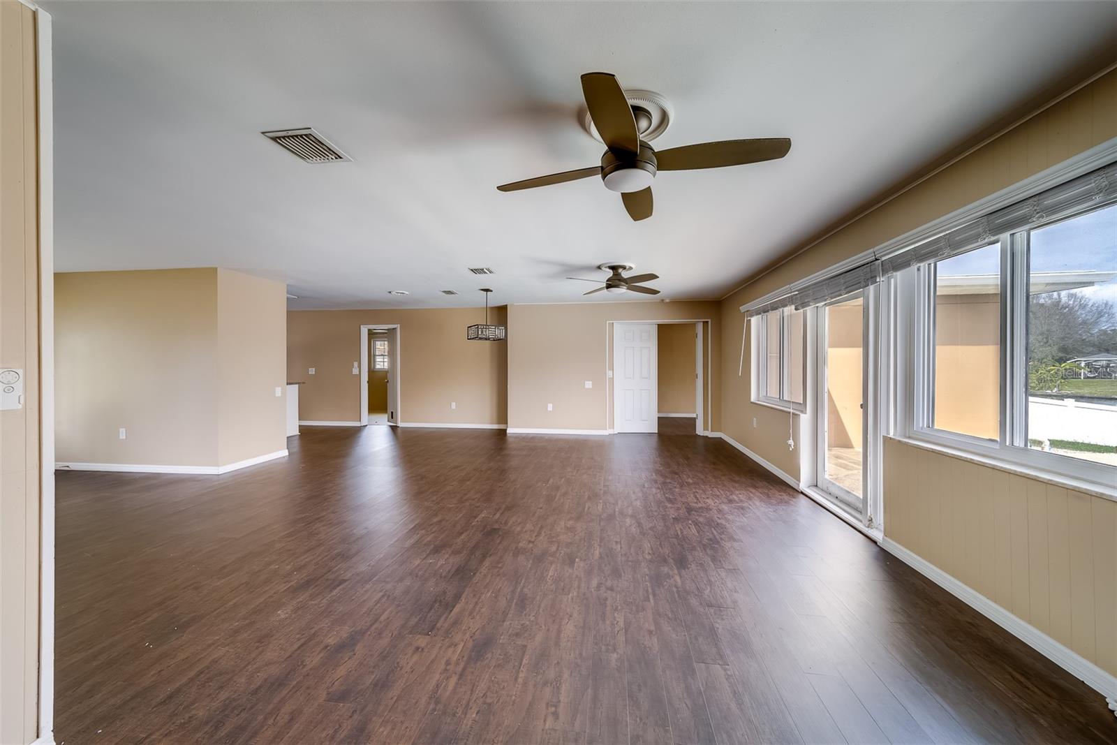 Image 10 of 51 For 8473 121st Street