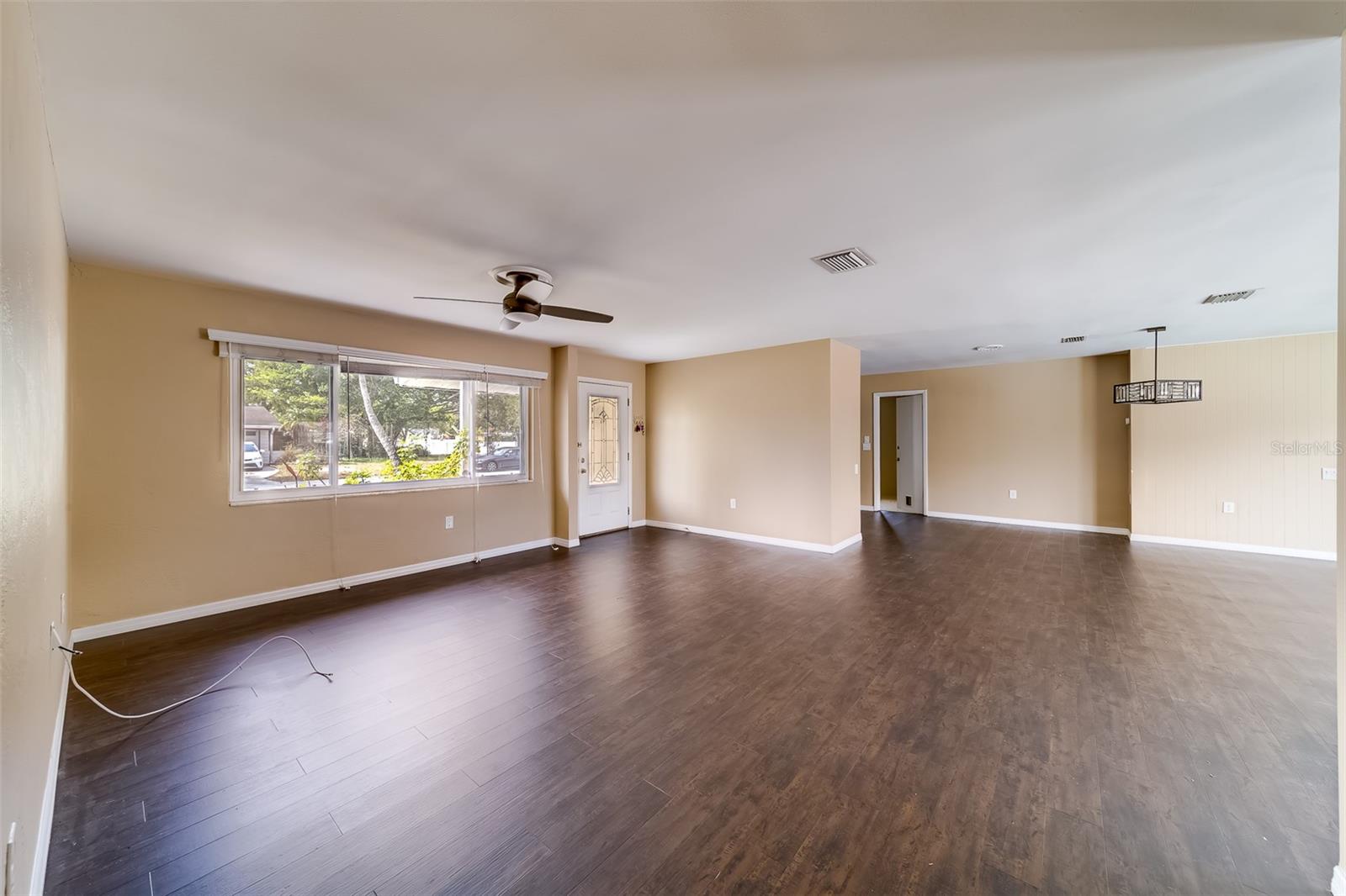 Image 3 of 51 For 8473 121st Street