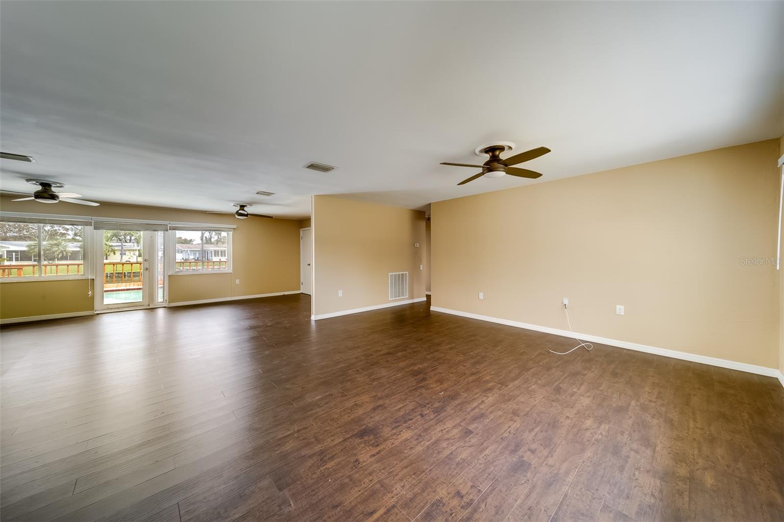 Image 5 of 51 For 8473 121st Street