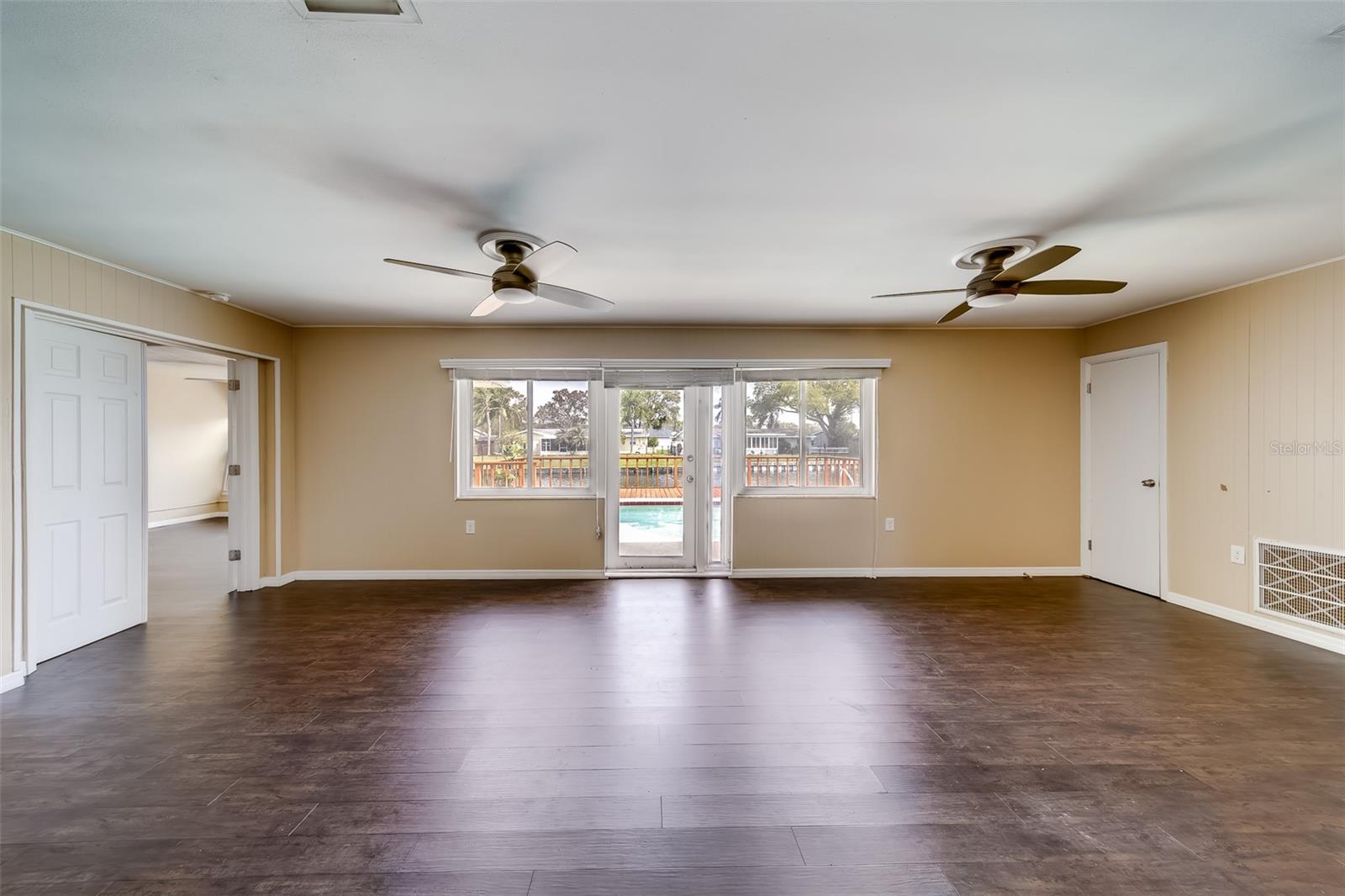 Image 6 of 51 For 8473 121st Street