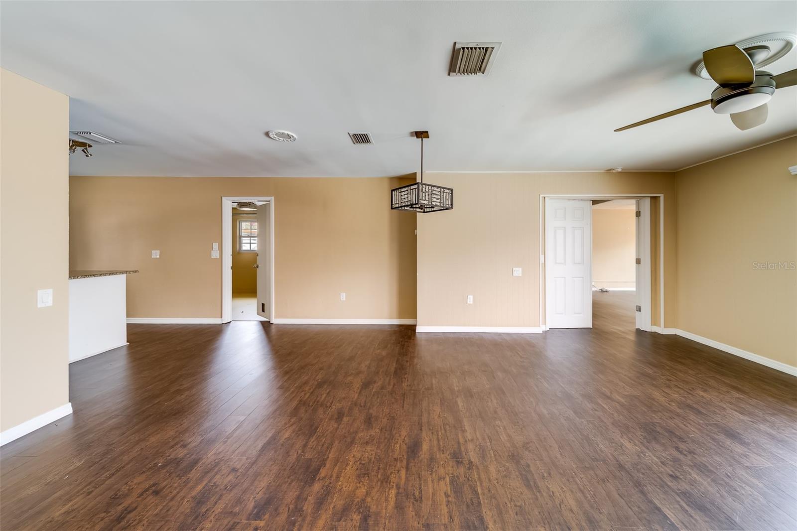 Image 8 of 51 For 8473 121st Street