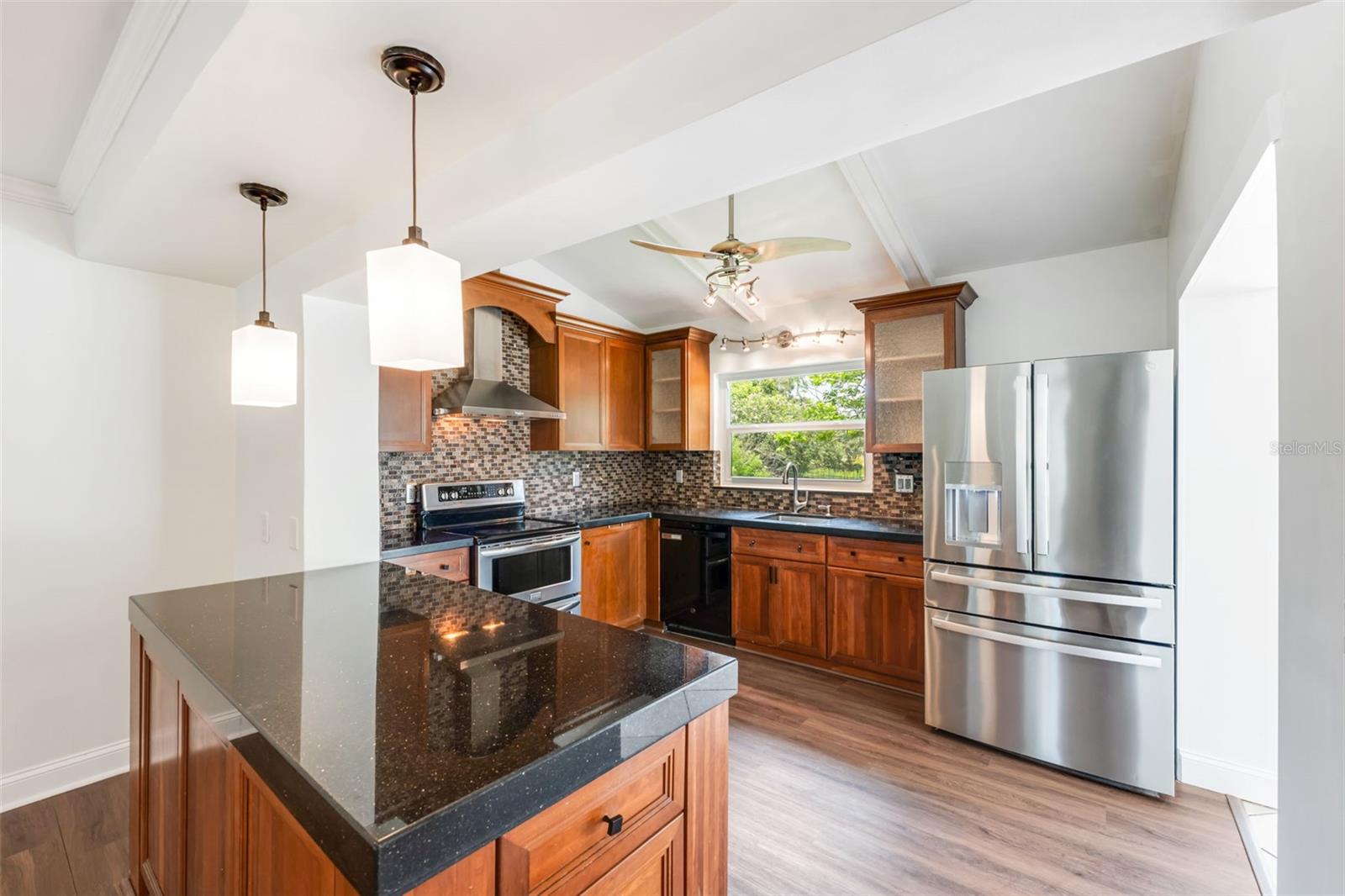 Image 11 of 41 For 1333 Eastfield Drive