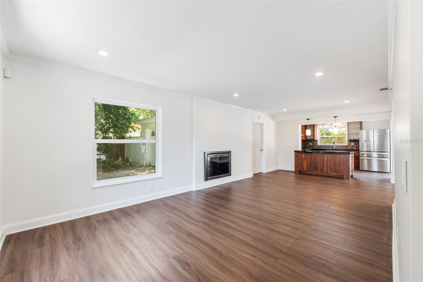 Image 6 of 41 For 1333 Eastfield Drive