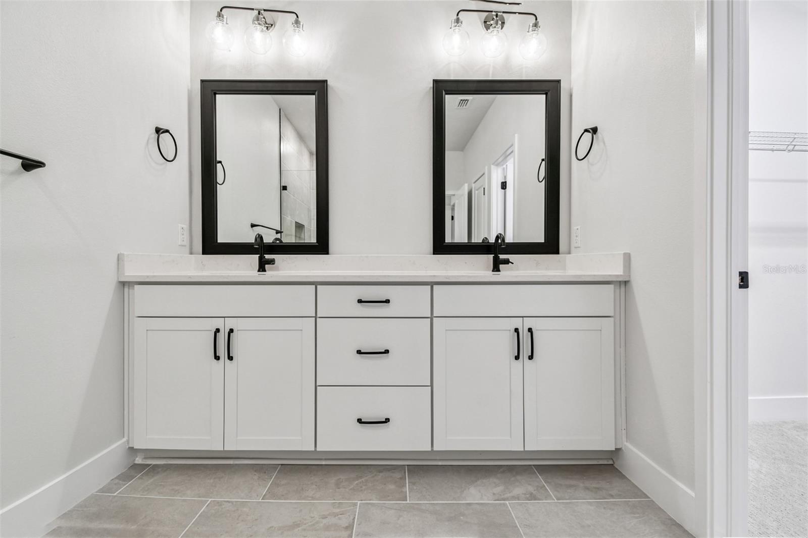 Image 26 of 48 For 3121 4th Terrace N