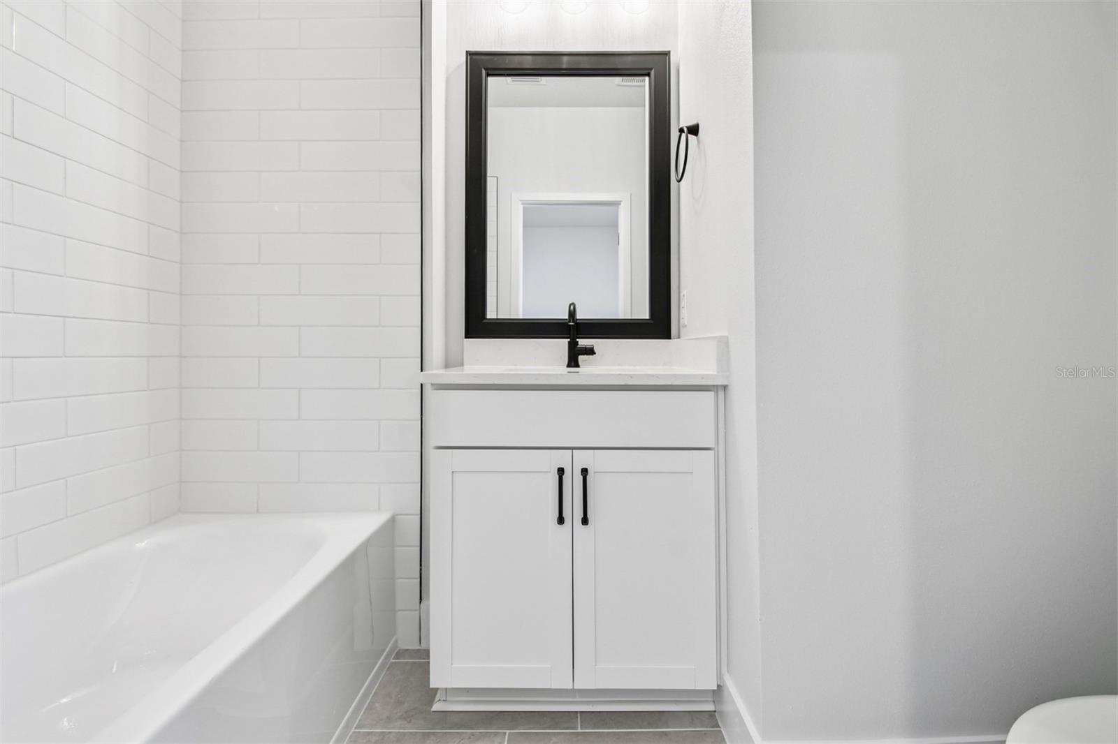 Image 33 of 48 For 3121 4th Terrace N