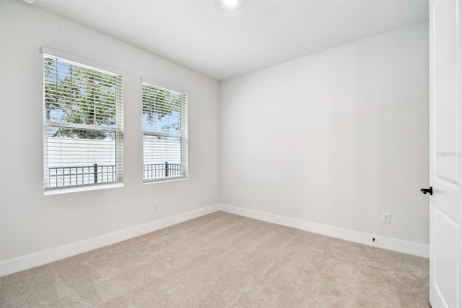 Image 35 of 48 For 3121 4th Terrace N