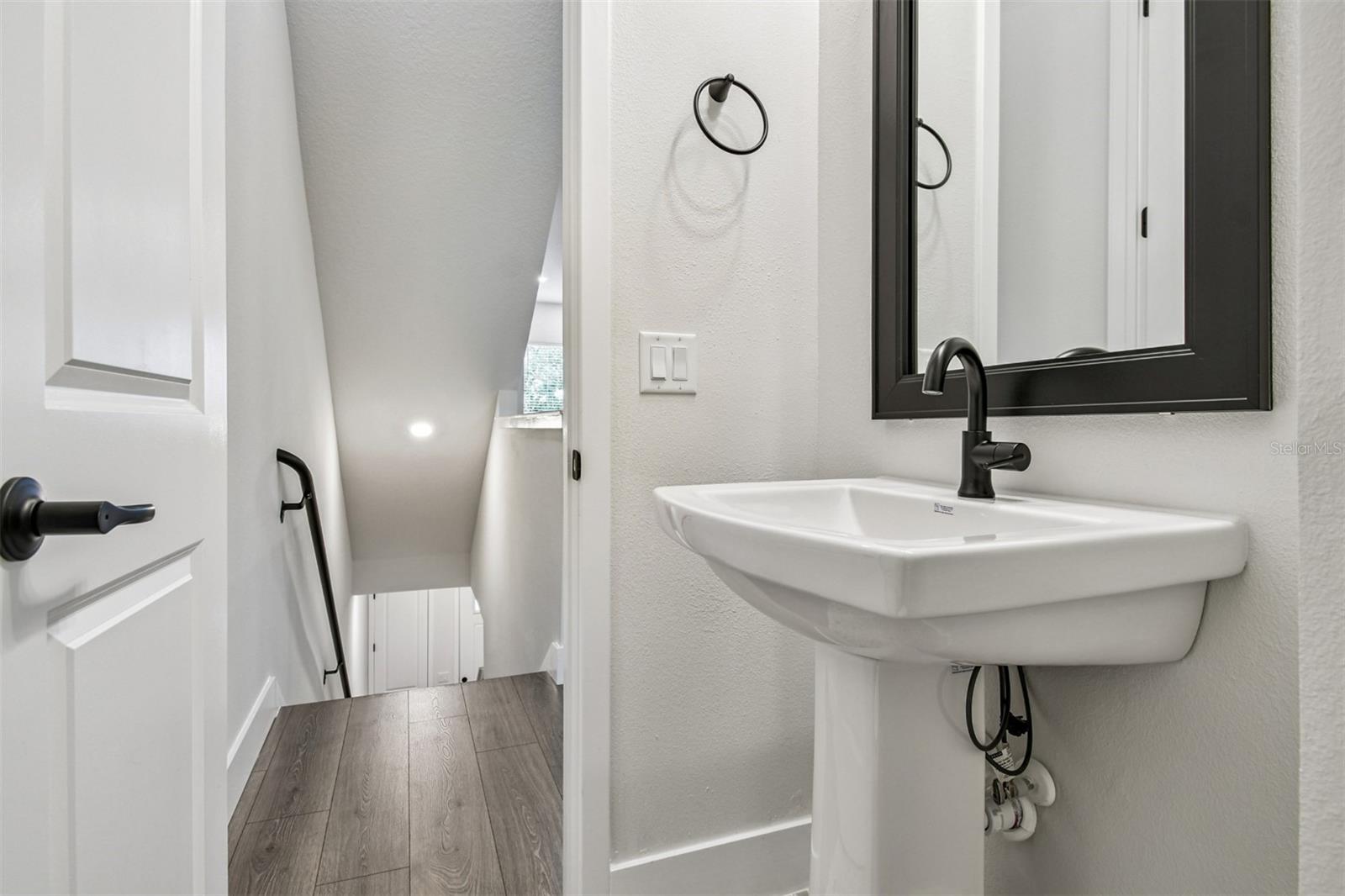 Image 39 of 48 For 3121 4th Terrace N