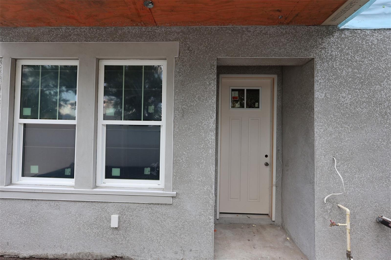 Image 6 of 13 For 3121 4th Terrace N