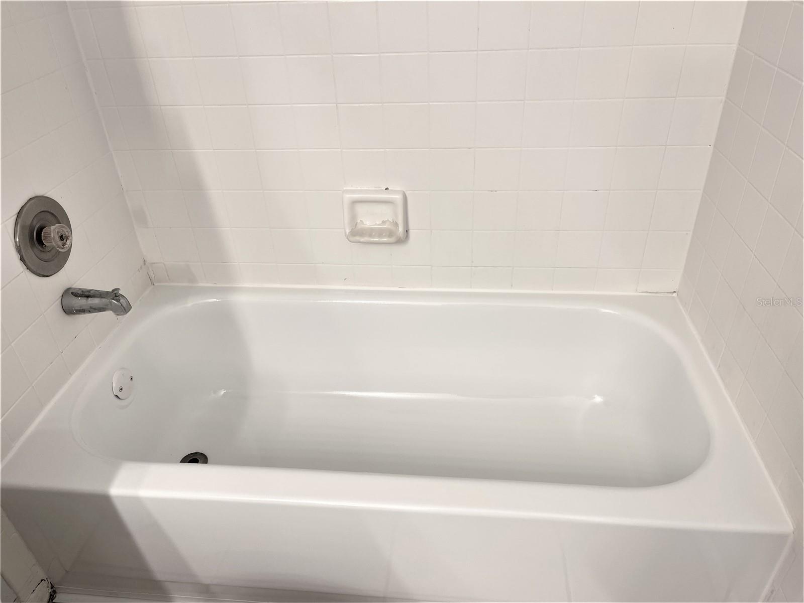 Image 10 of 17 For 11332 Walsingham Road B