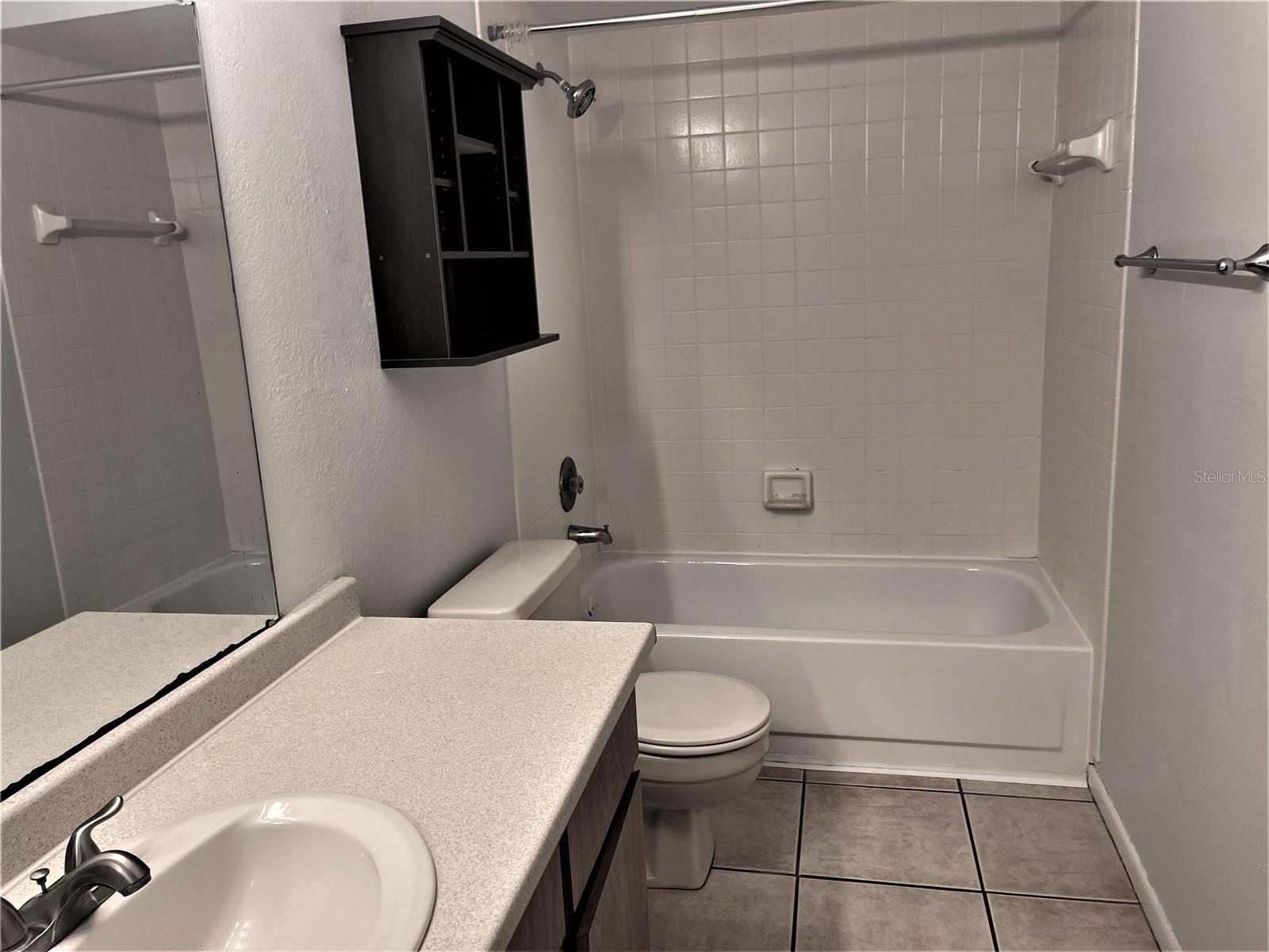 Image 11 of 17 For 11332 Walsingham Road B