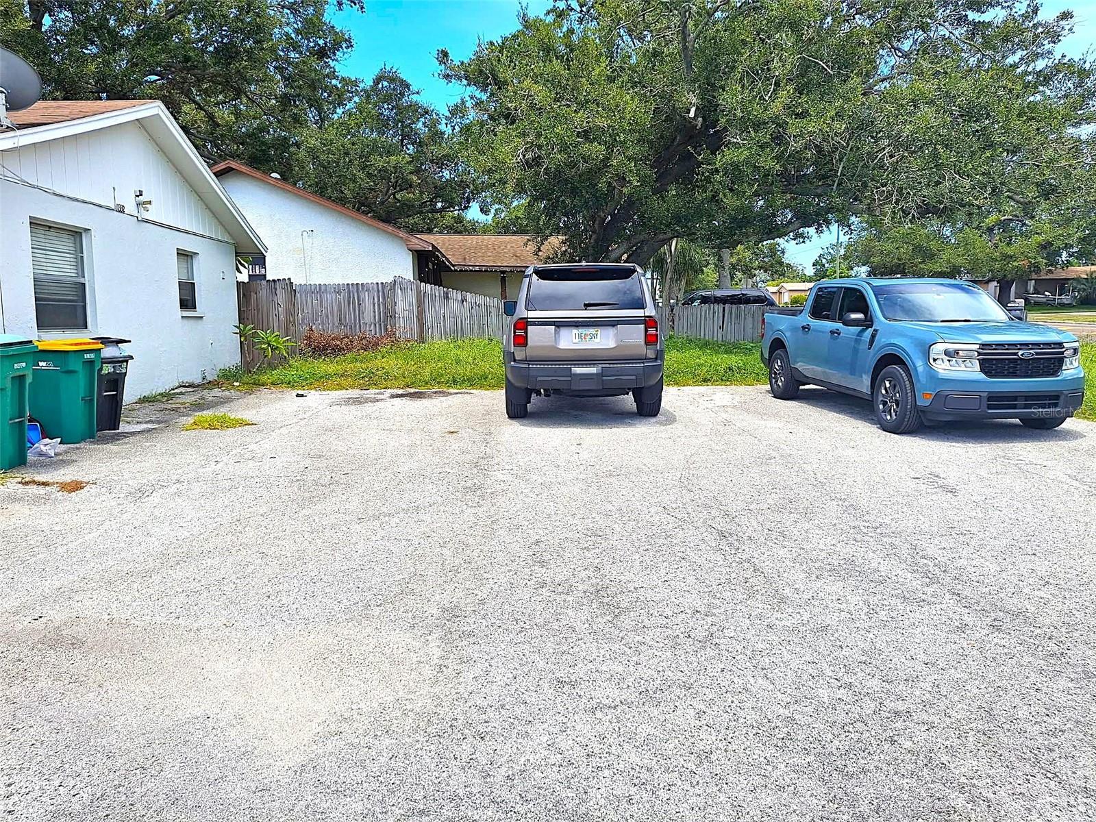 Image 2 of 17 For 11332 Walsingham Road B