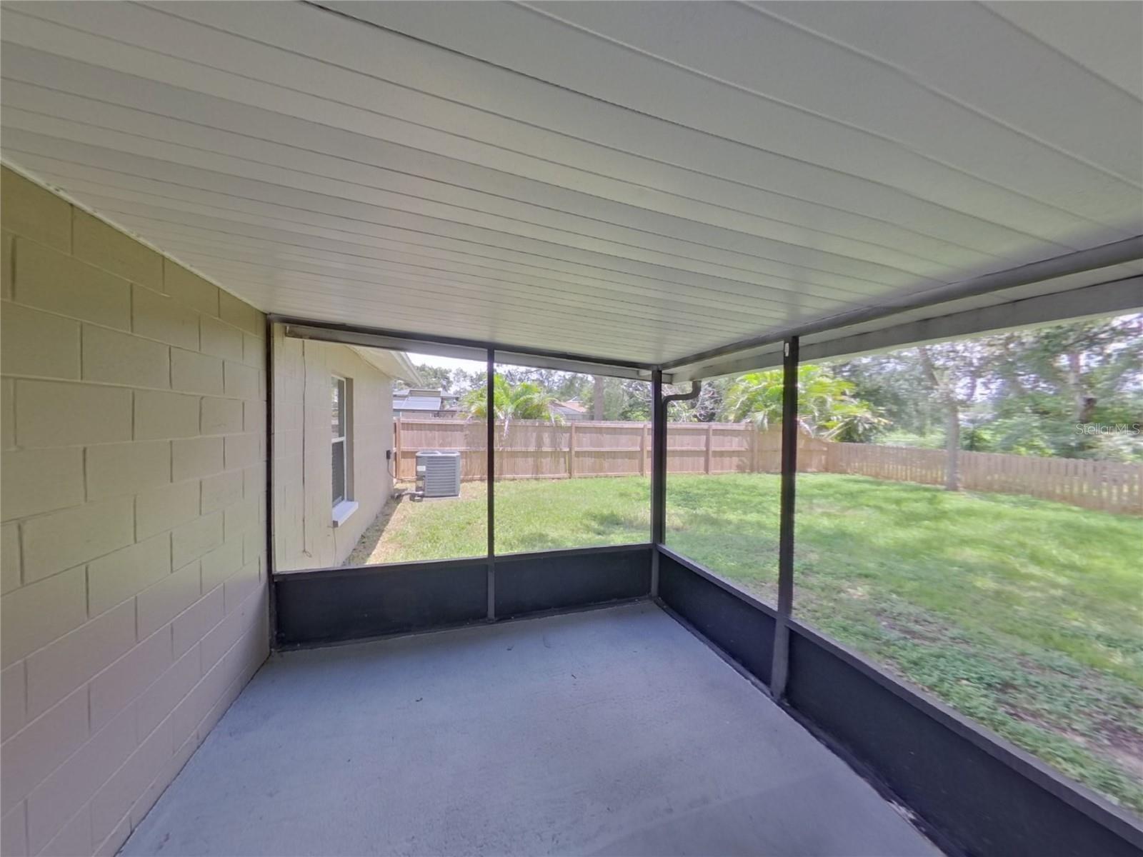 Image 17 of 19 For 1507 Crossridge Drive