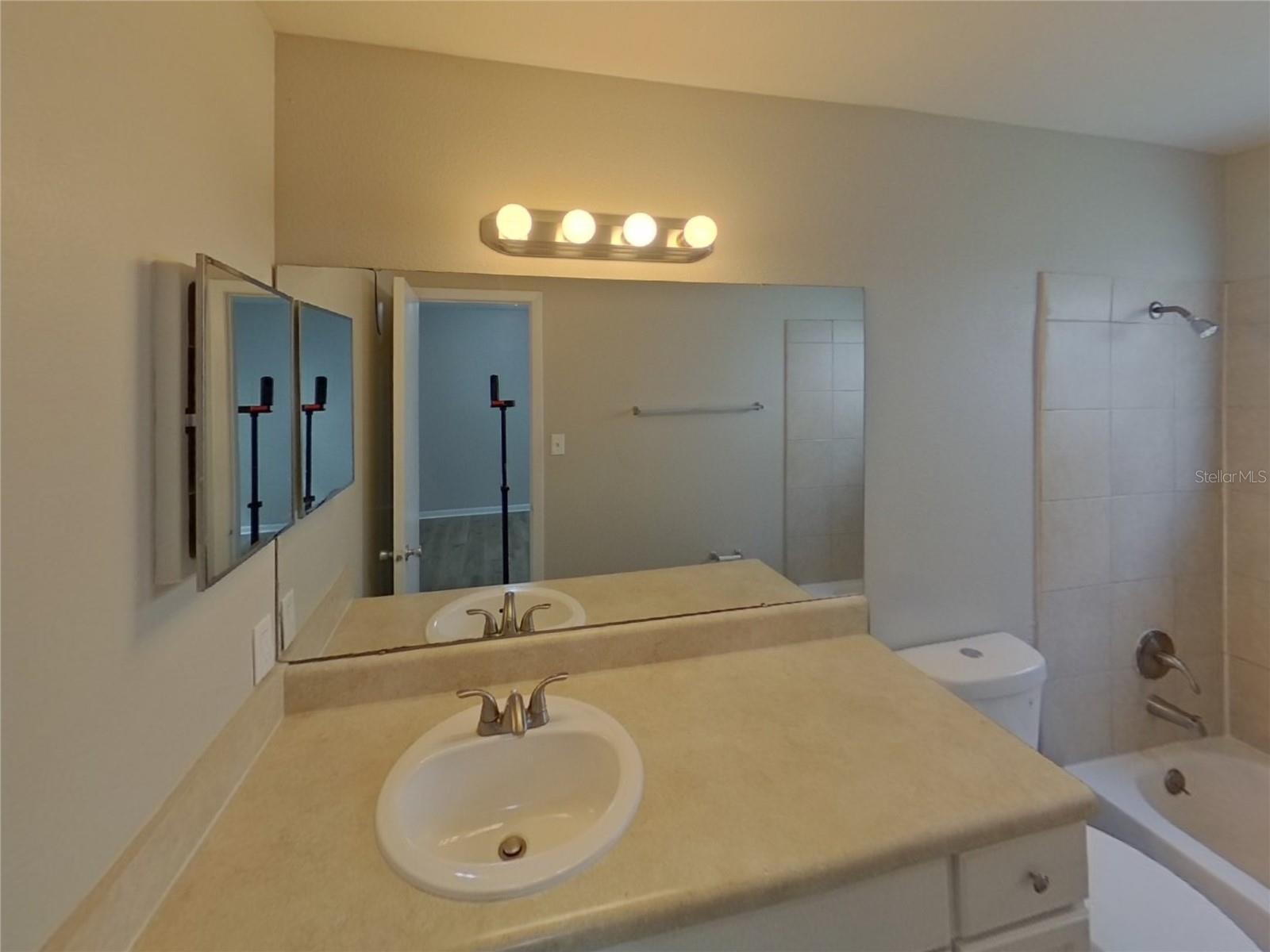 Image 9 of 19 For 1507 Crossridge Drive