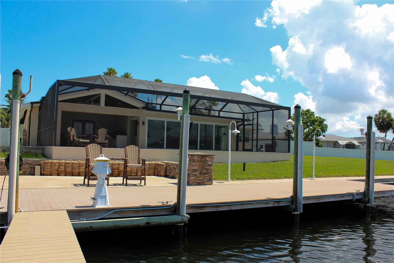 Listing photo id 17 for 5572 Bowline Bend