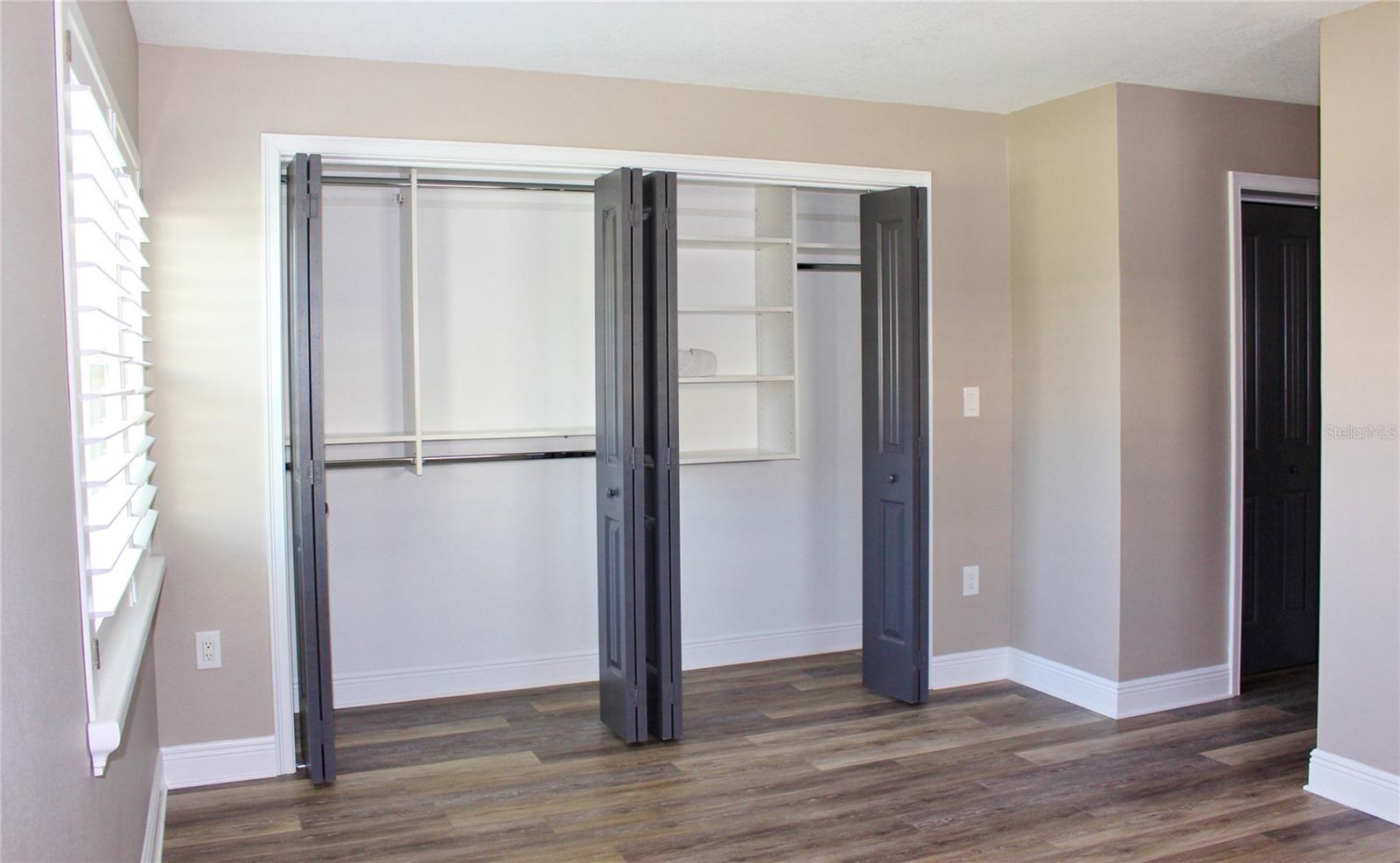 Listing photo id 28 for 5572 Bowline Bend