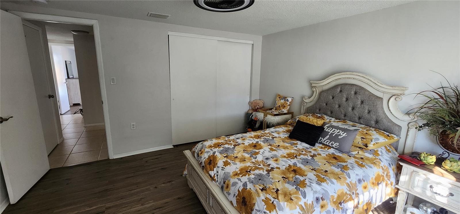 Listing photo id 16 for 9125 Lunar Lane