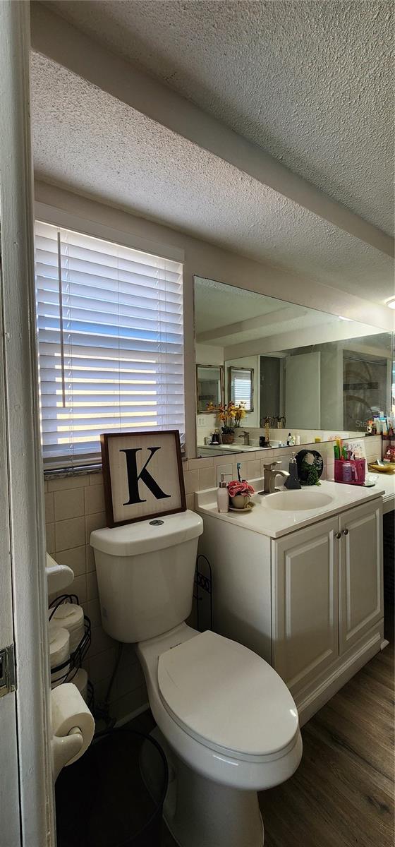 Listing photo id 18 for 9125 Lunar Lane