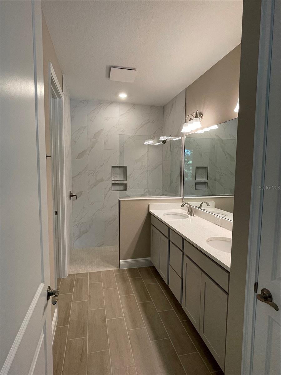 Image 5 of 13 For 3731 Nandina Circle