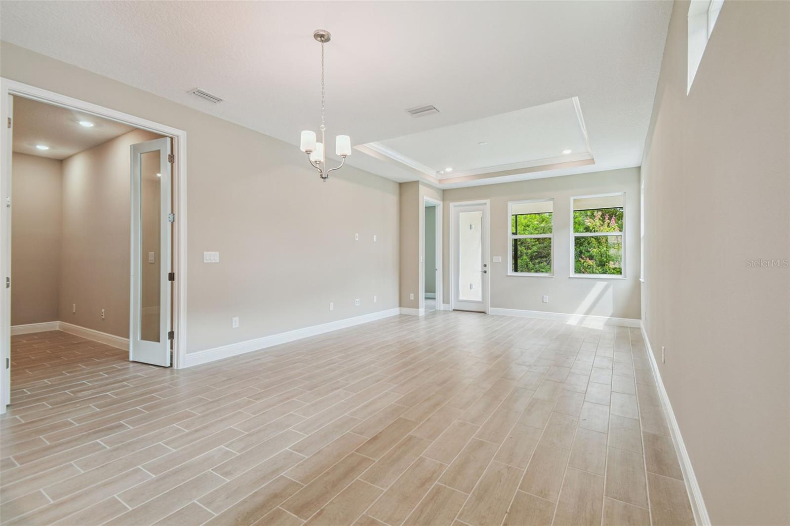 Image 9 of 13 For 3731 Nandina Circle