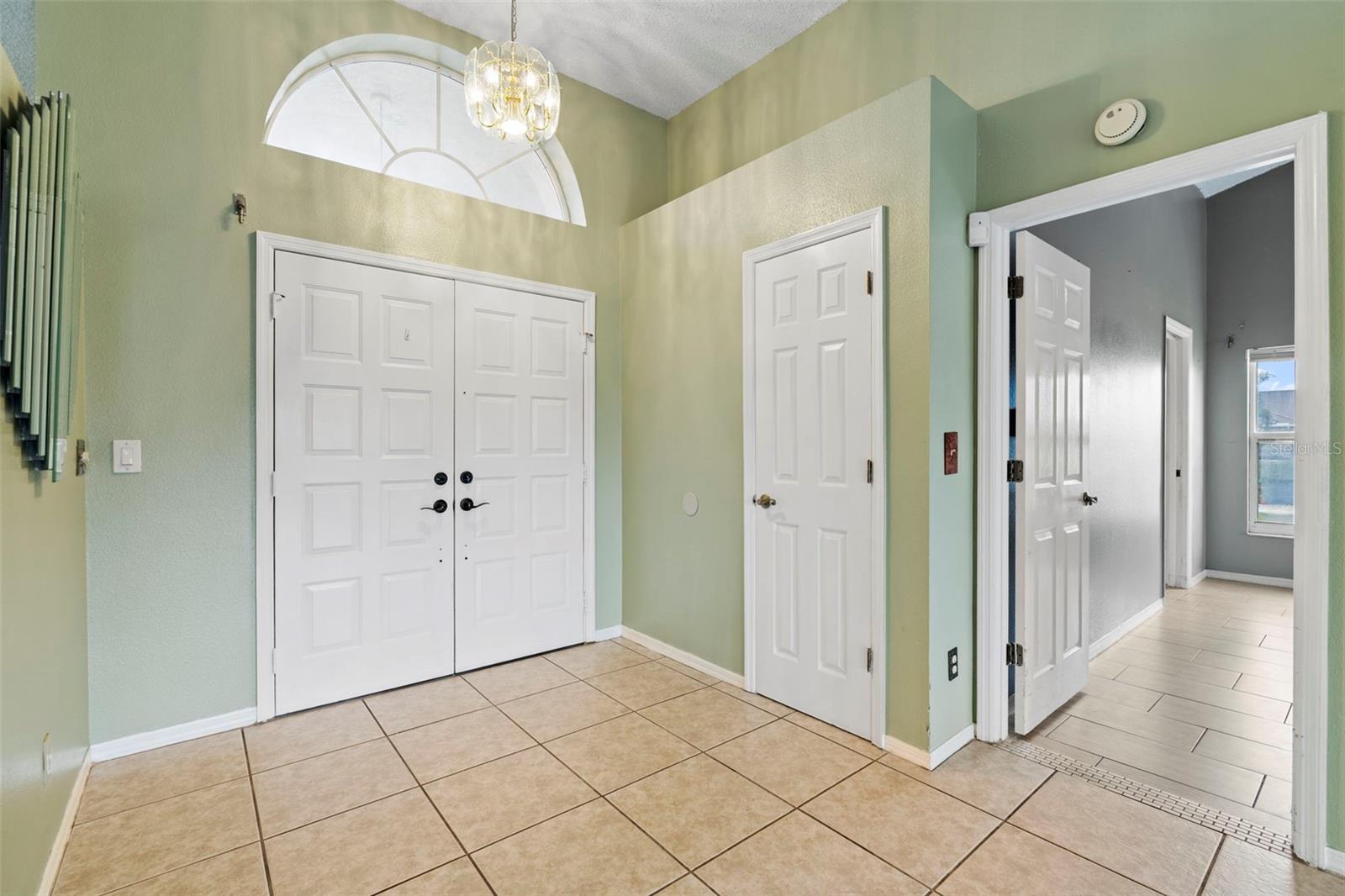Image 23 of 99 For 2121 New Bedford Drive