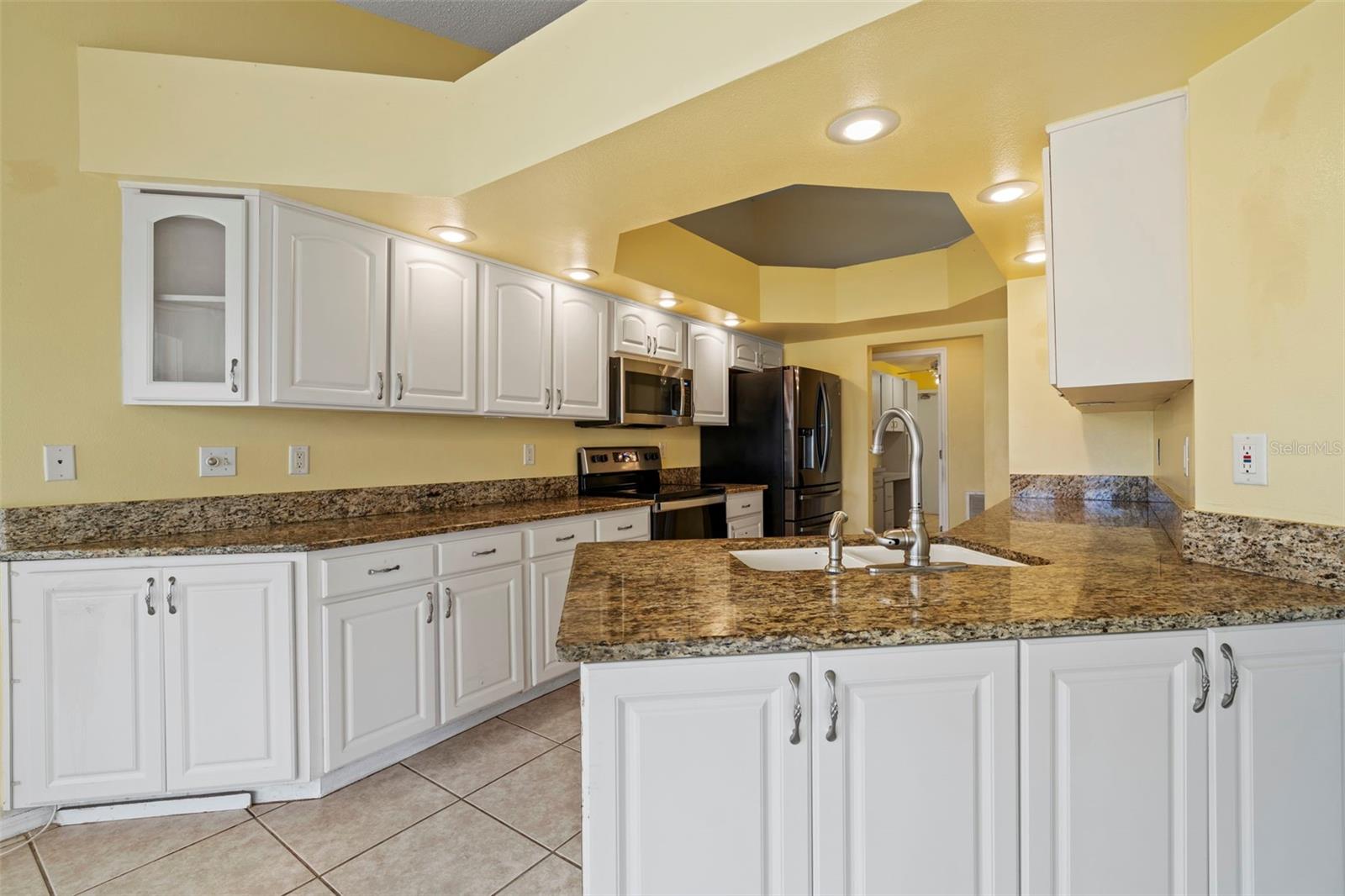 Image 38 of 99 For 2121 New Bedford Drive