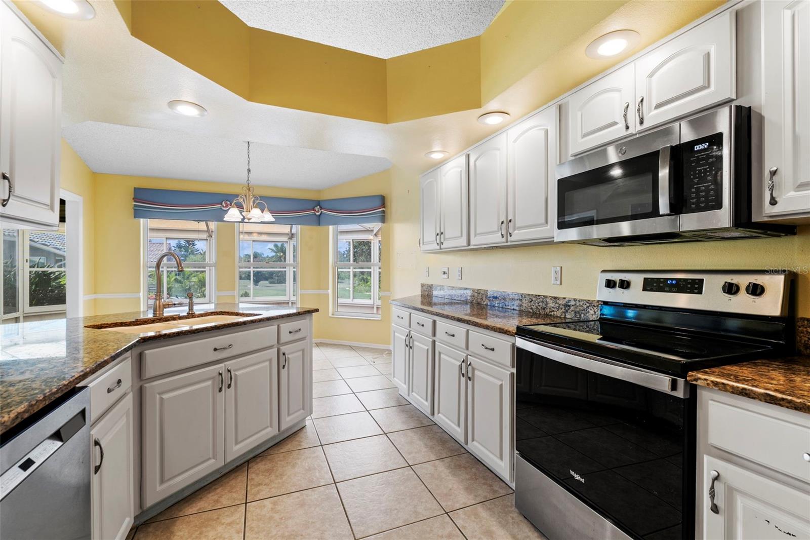 Image 40 of 99 For 2121 New Bedford Drive