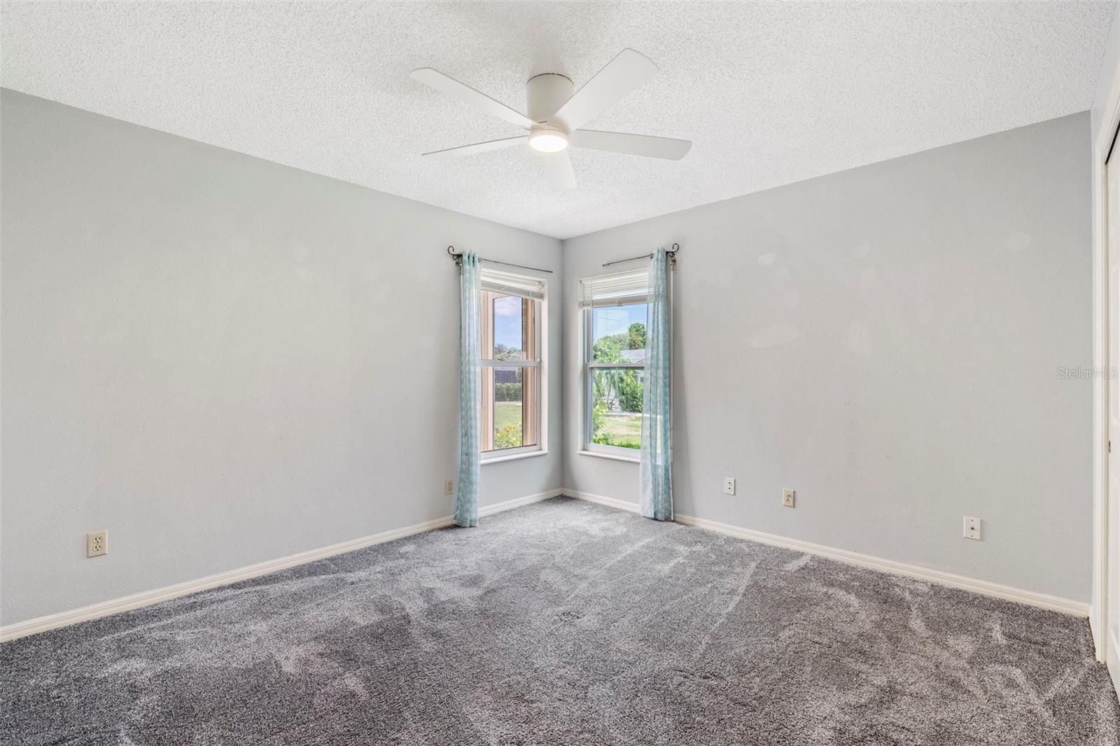Image 67 of 99 For 2121 New Bedford Drive