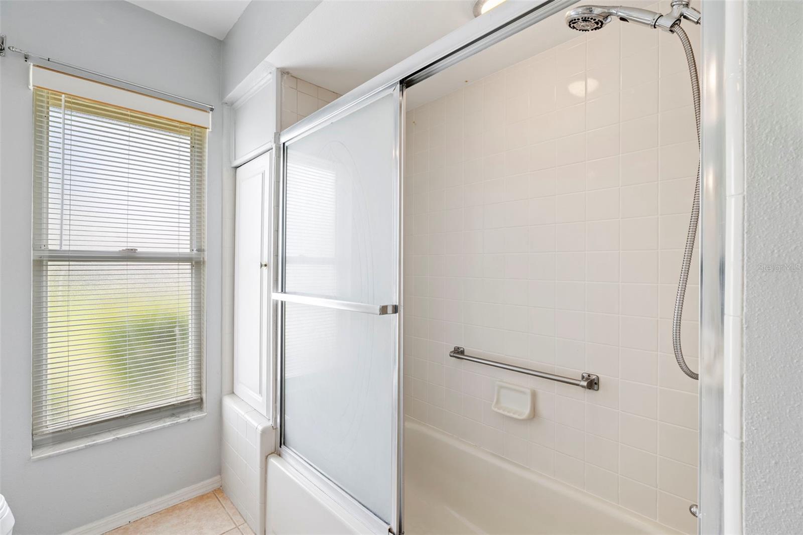 Image 68 of 99 For 2121 New Bedford Drive