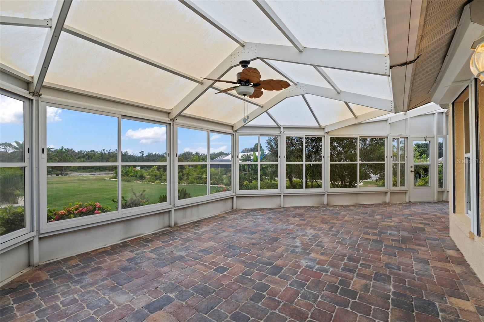 Image 75 of 99 For 2121 New Bedford Drive