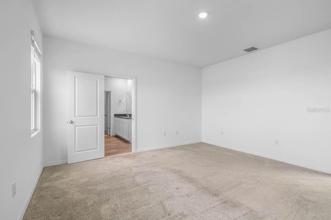 Image 19 of 52 For 13821 Kinsale Street