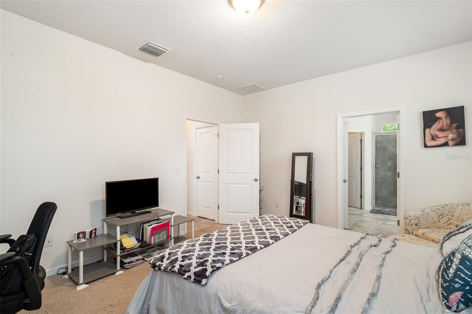 Image 19 of 37 For 7533 Lantern Park Avenue
